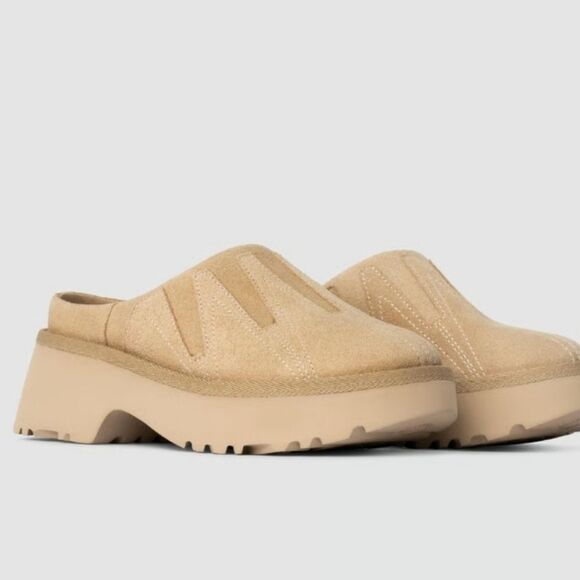 UGG New Heights Clog- Mustard Seed - Picture 2 of 12